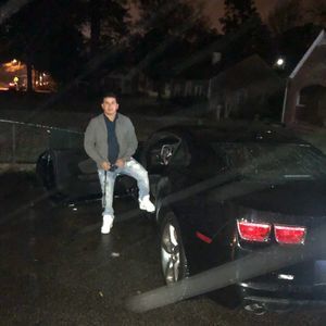 Meet your Posher, Cesar